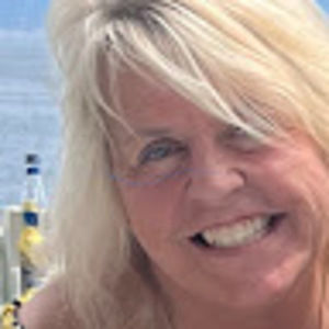 Meet your Posher, Laurie